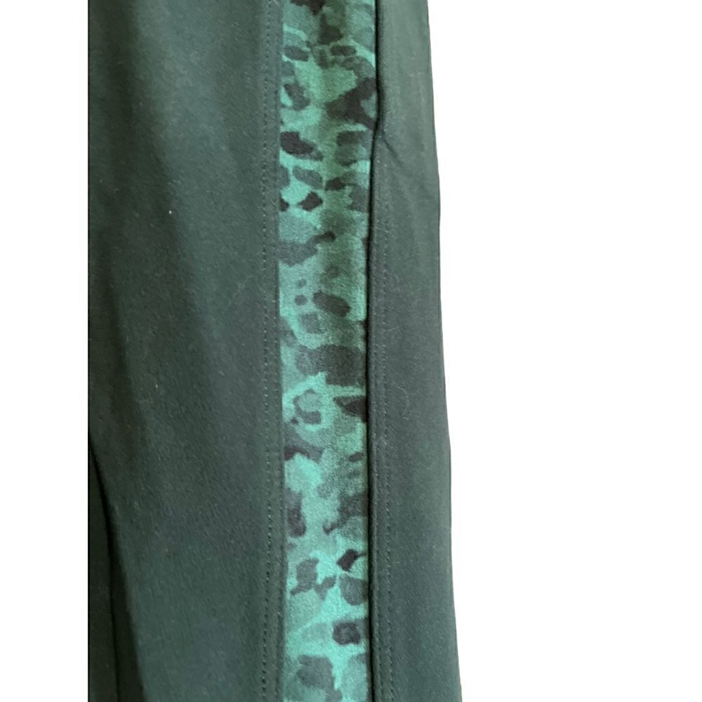 Women's Athleta Green Legging Yoga Pants, Size Medium - Picture 4 of 6